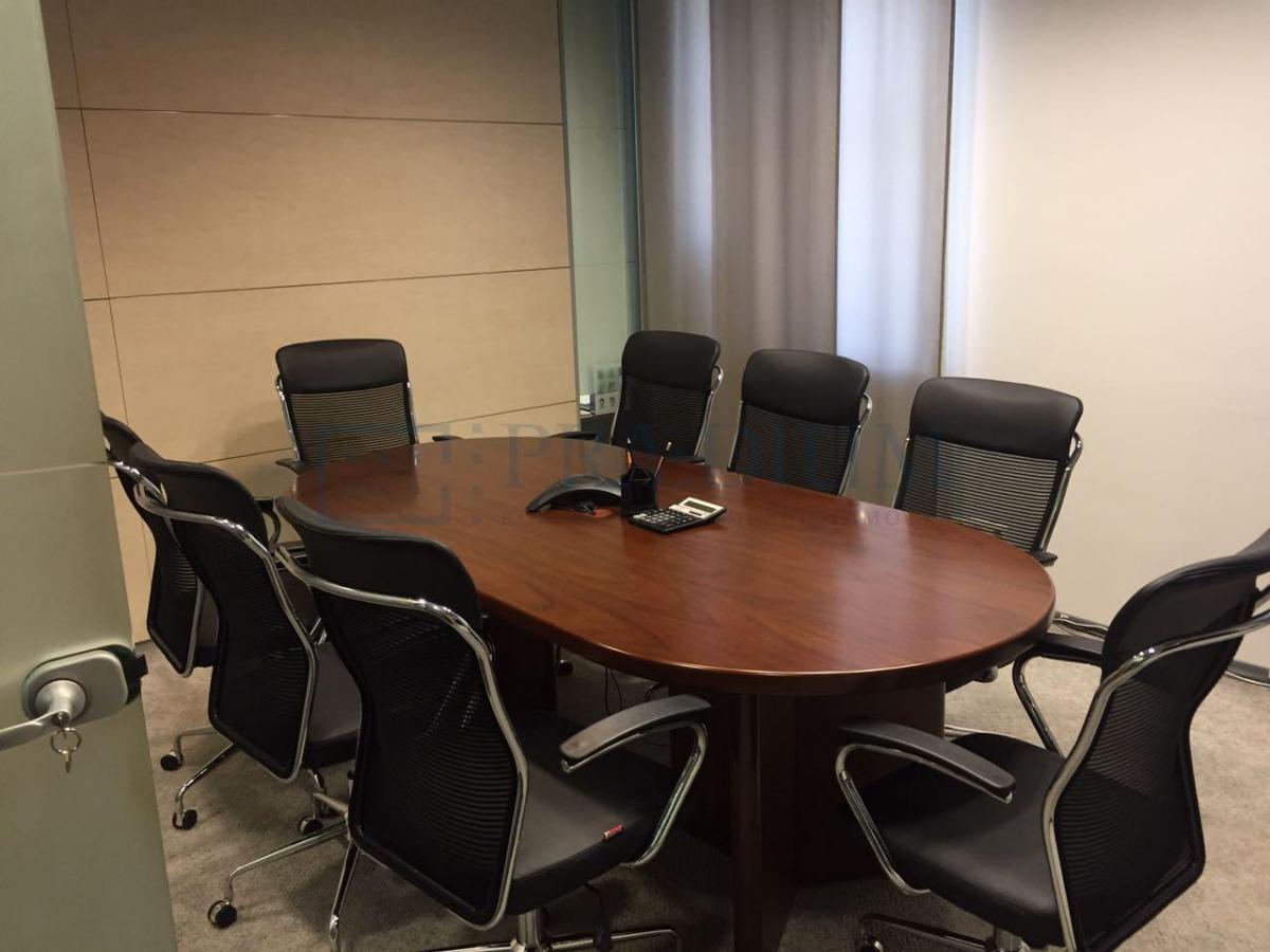 Продам торговое помещение в Москве, д 14