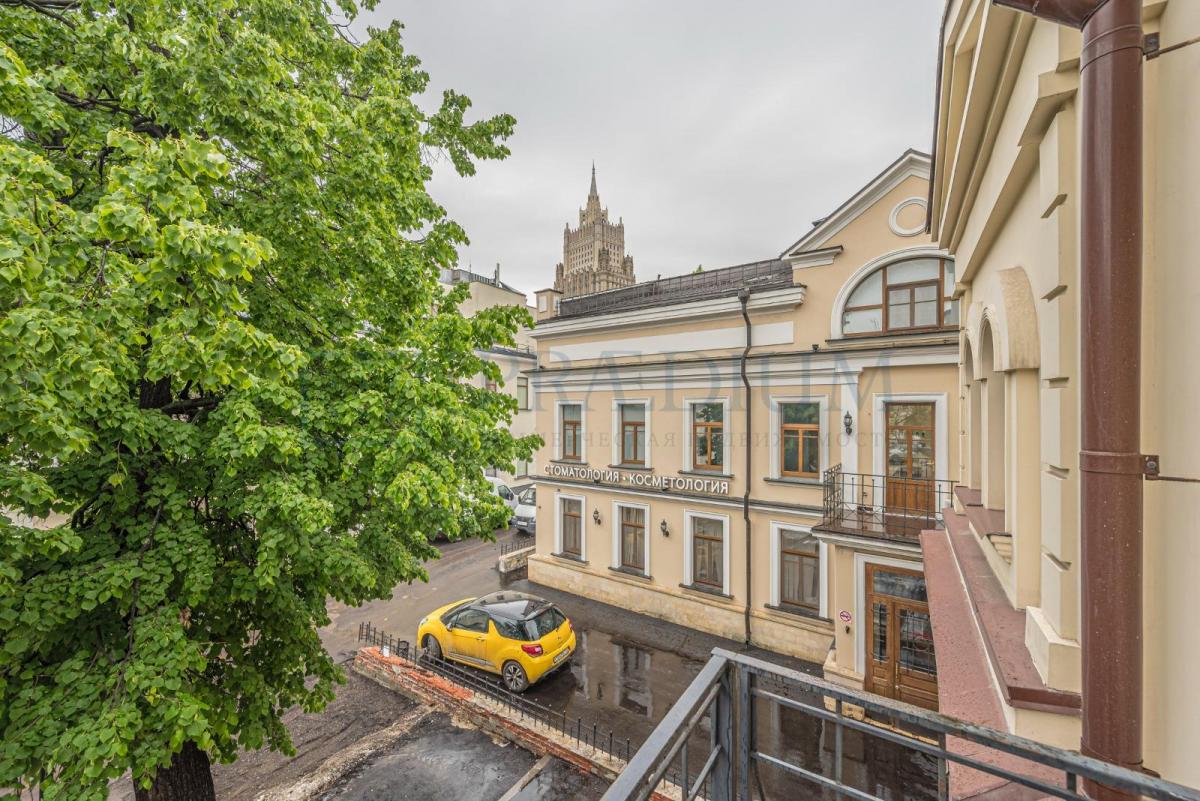 Продам офис в Москве, д 42 стр 4