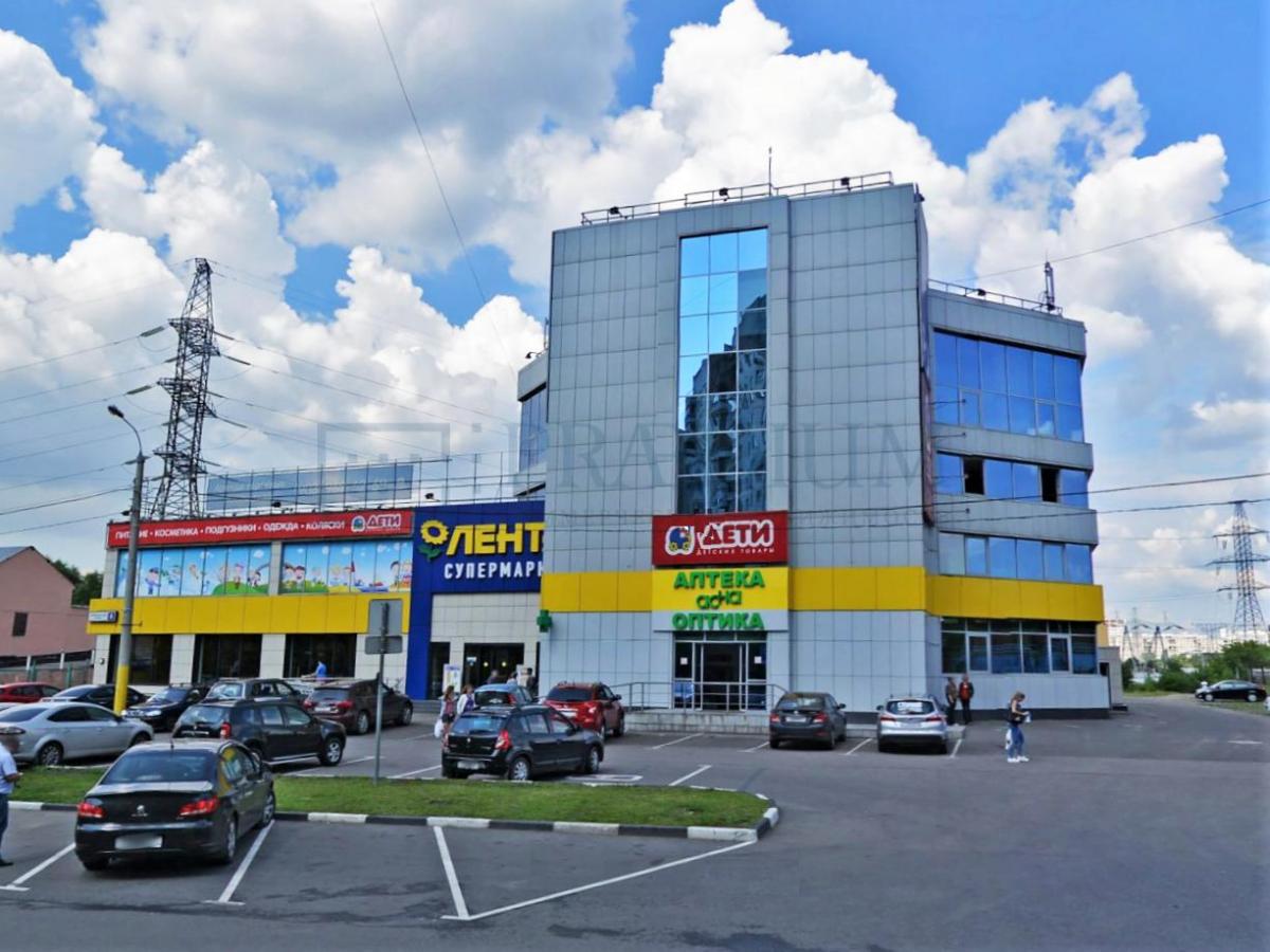 Продам торговое помещение в Москве, д 8