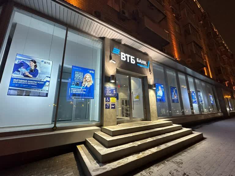 Продам торговое помещение в Москве, д 72