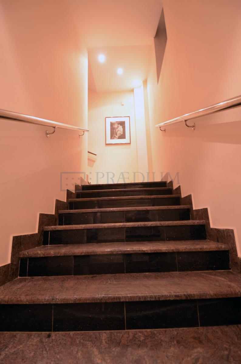 Продам офис в Москве, д 8 стр 4