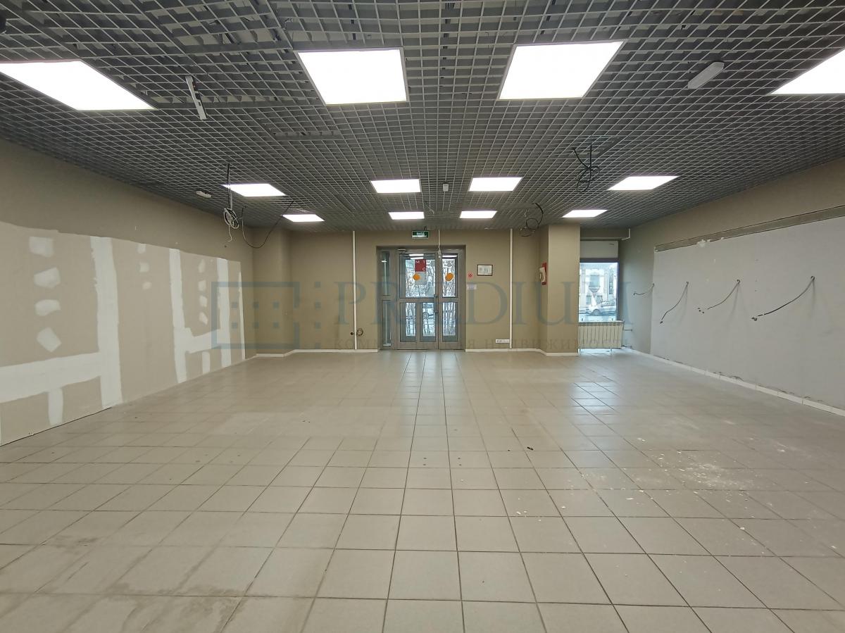 Сдается торговое помещение в Москве, д 8