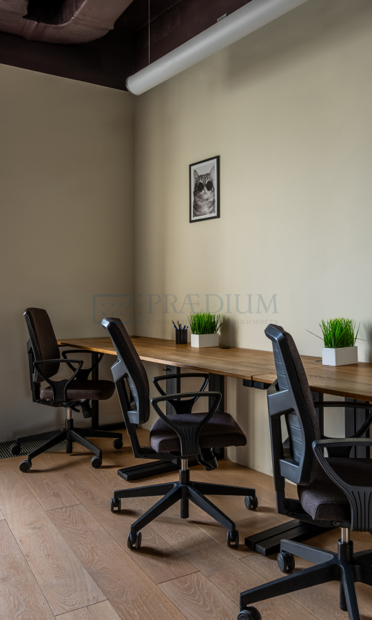 Сдается офис в Москве, д 8