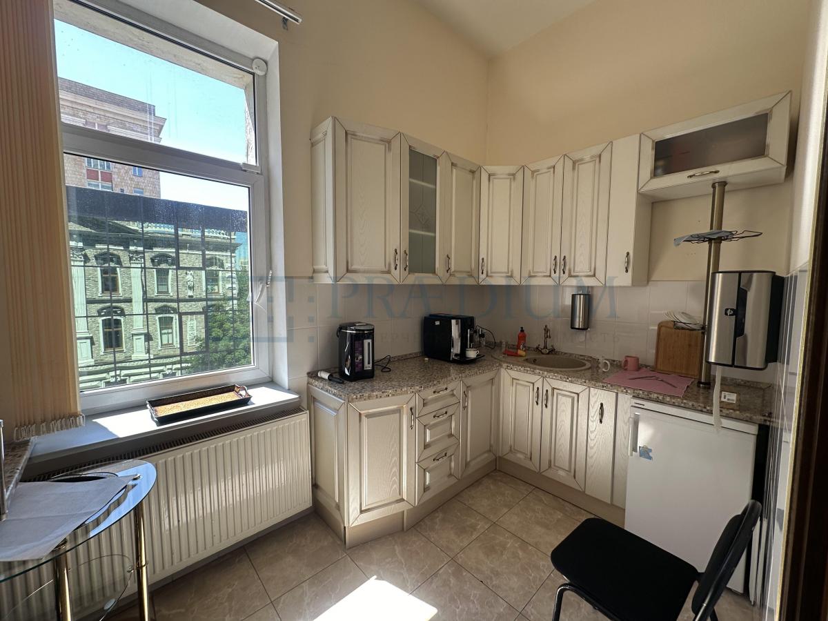 Продам офис в Москве, д 15 к 17