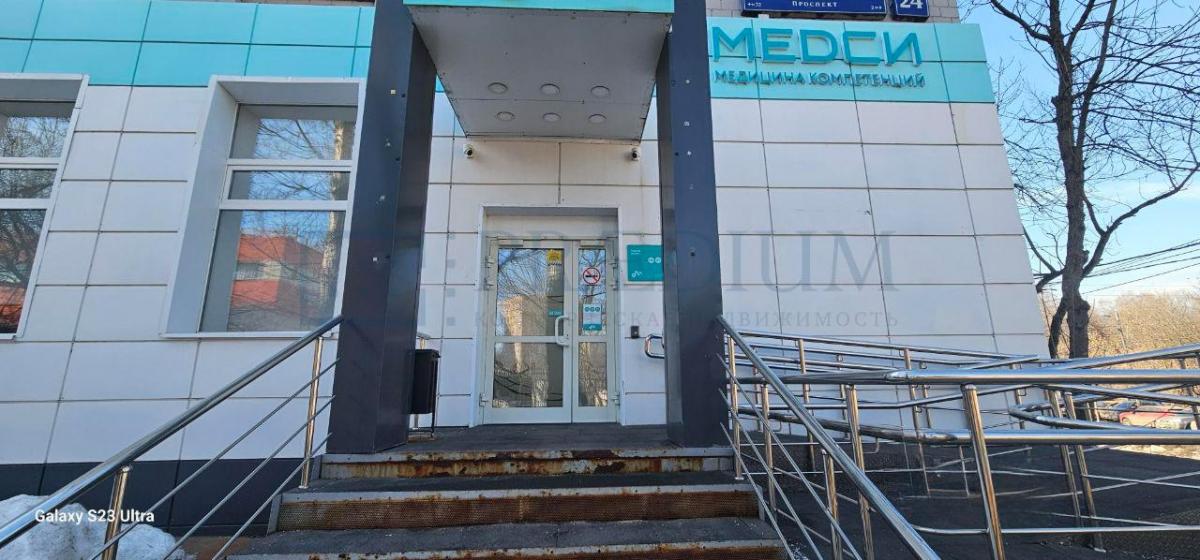 Продам торговое помещение в Москве, д 24