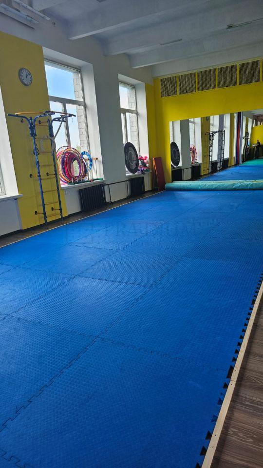 Продам торговое помещение в Москве, д 24