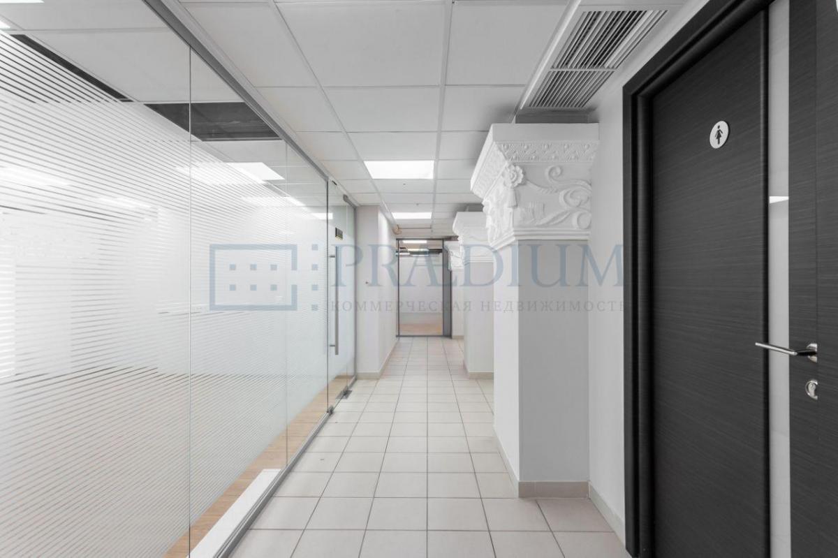 Продам торговое помещение в Москве, д 11 стр 1