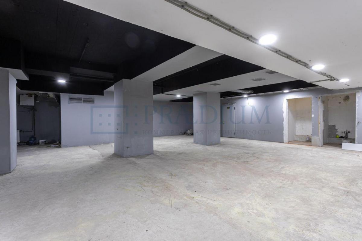 Продам торговое помещение в Москве, д 11 стр 1