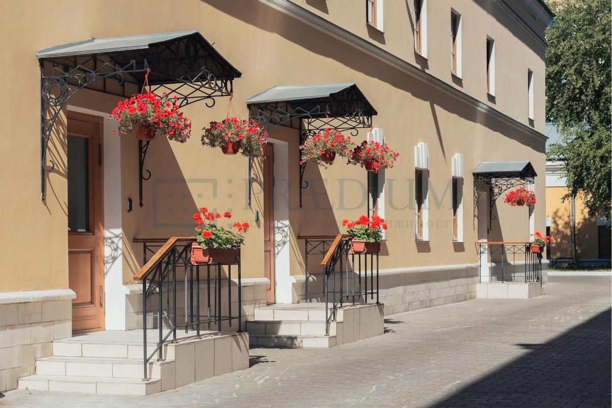 Сдается торговое помещение в Москве, д 24 стр 1