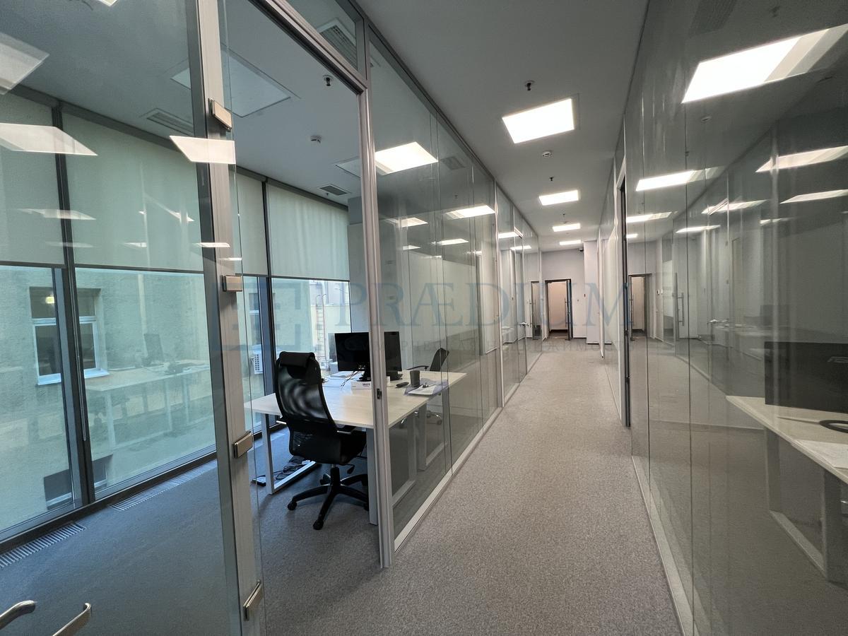 Продам офис в Москве, д 6