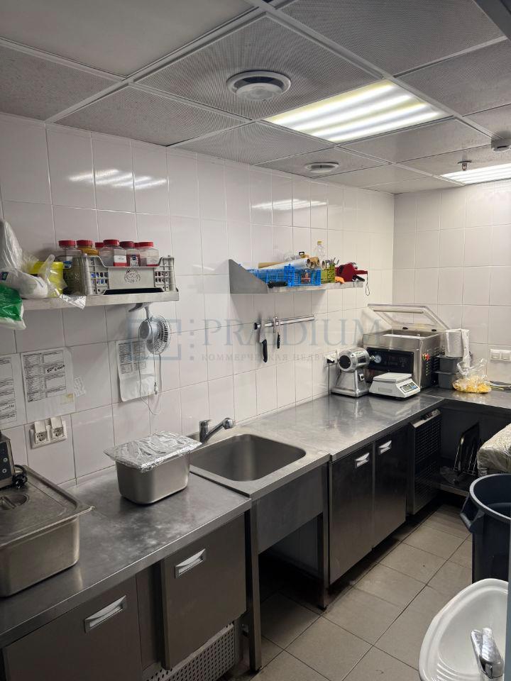 Сдается торговое помещение в Москве, д 9