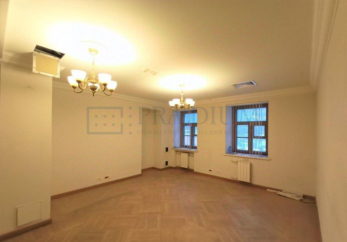 Продам офис в Москве, д 5