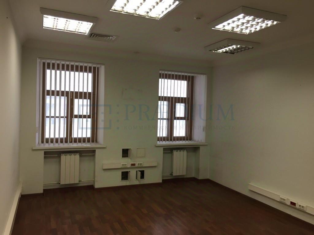 Продам офис в Москве, д 5
