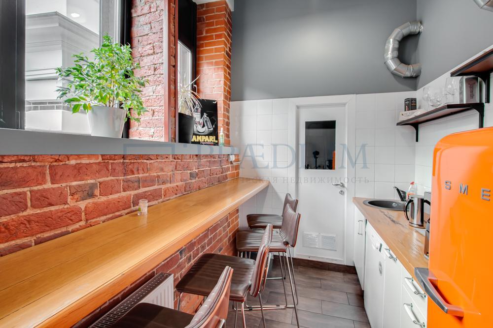 Сдается торговое помещение в Москве, д 11 стр 8