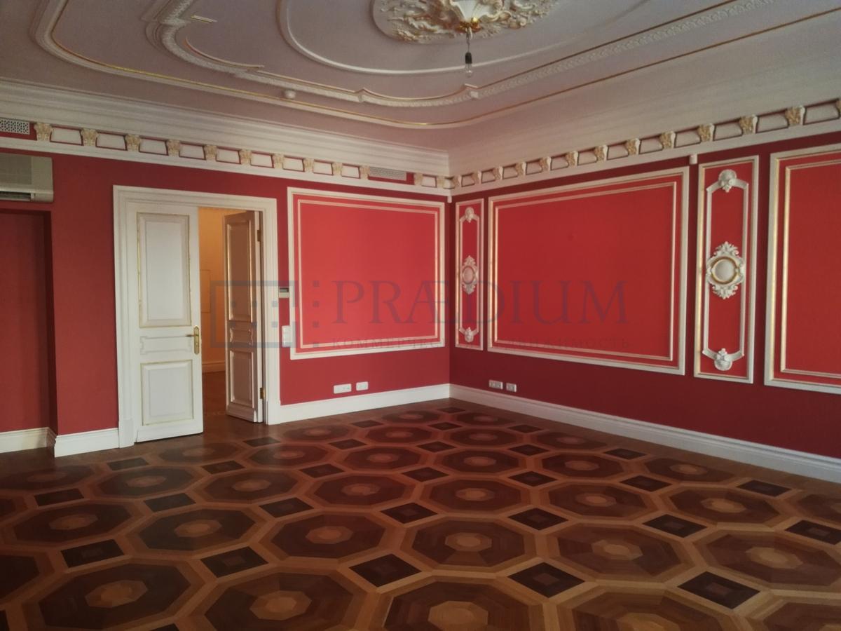 Продам офис в Москве, д 24