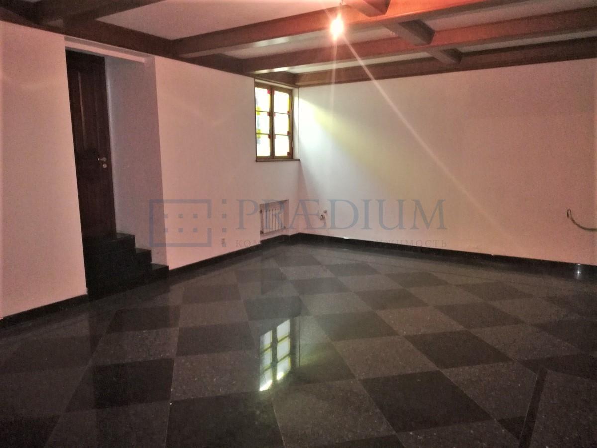 Продам офис в Москве, д 24