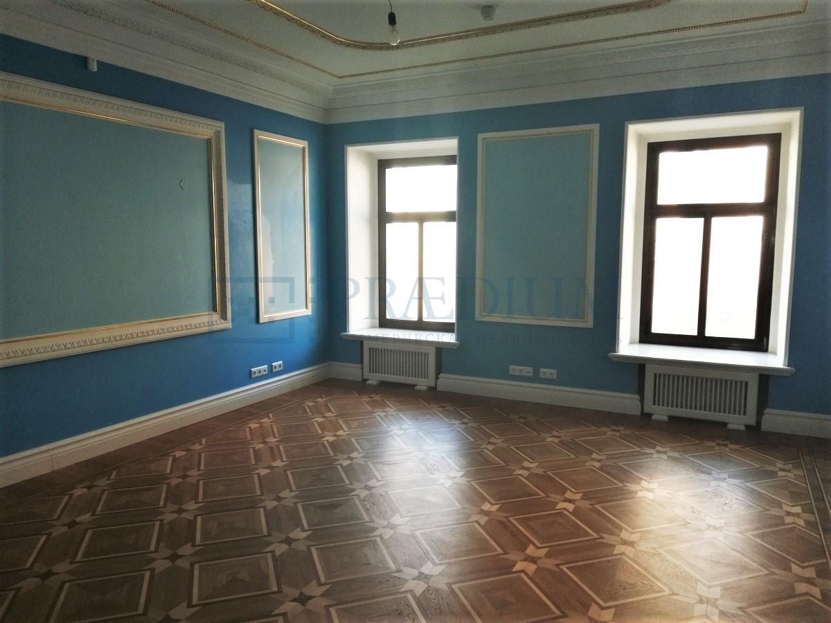 Продам офис в Москве, д 24