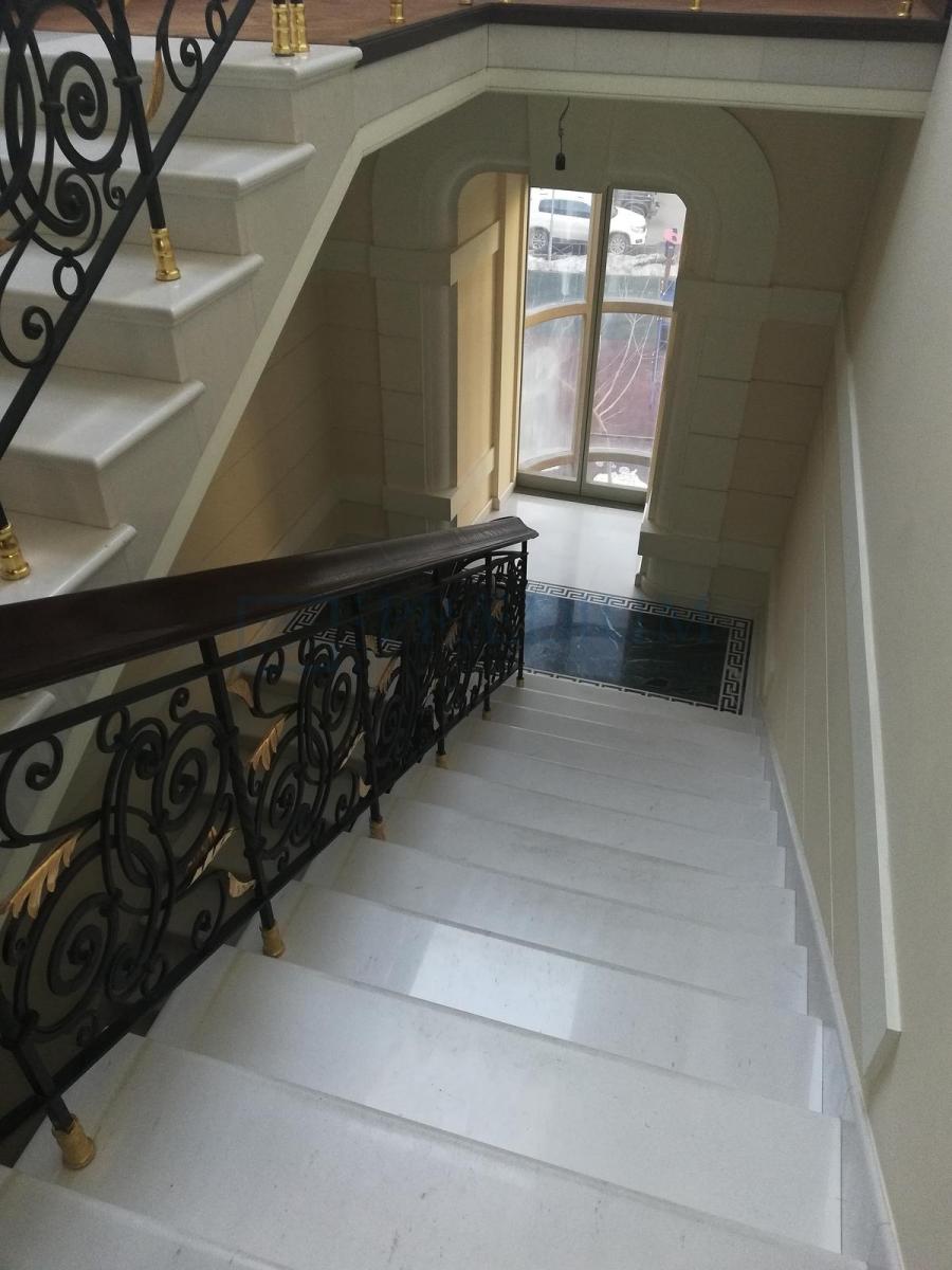 Продам офис в Москве, д 24