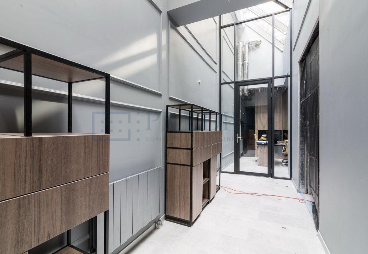 Продам офис в Москве, д 10