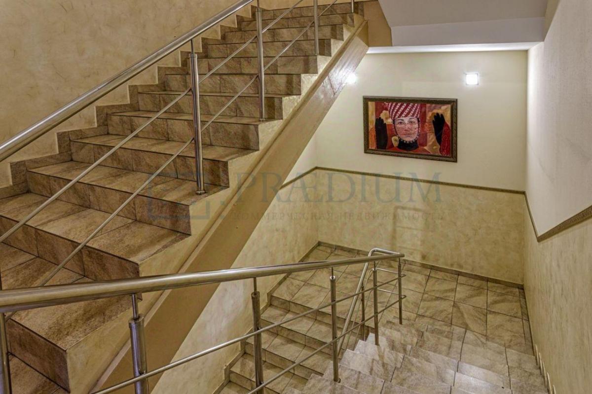 Продам торговое помещение в Москве, д 6