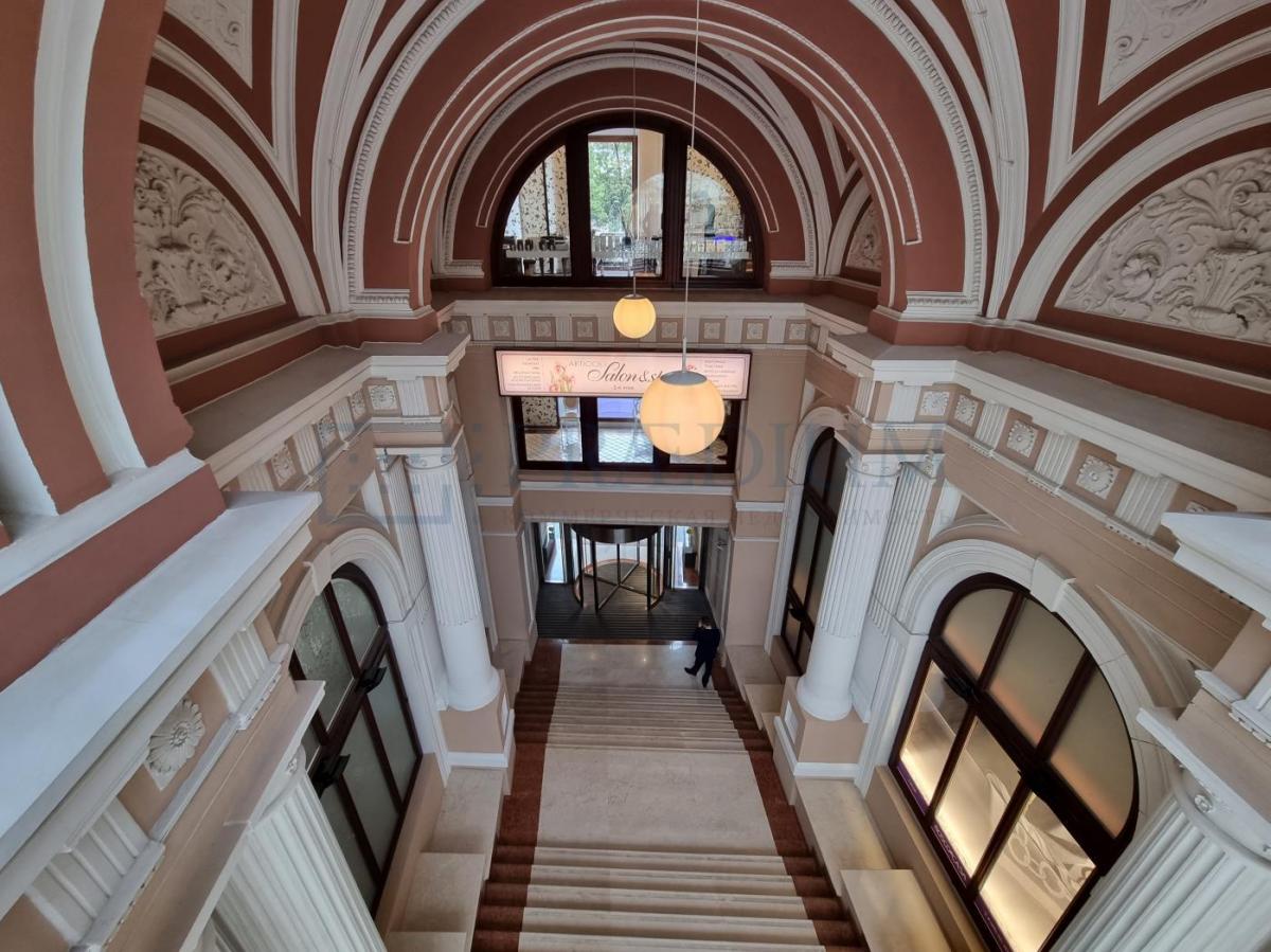 Сдается склад в Москве, д 10