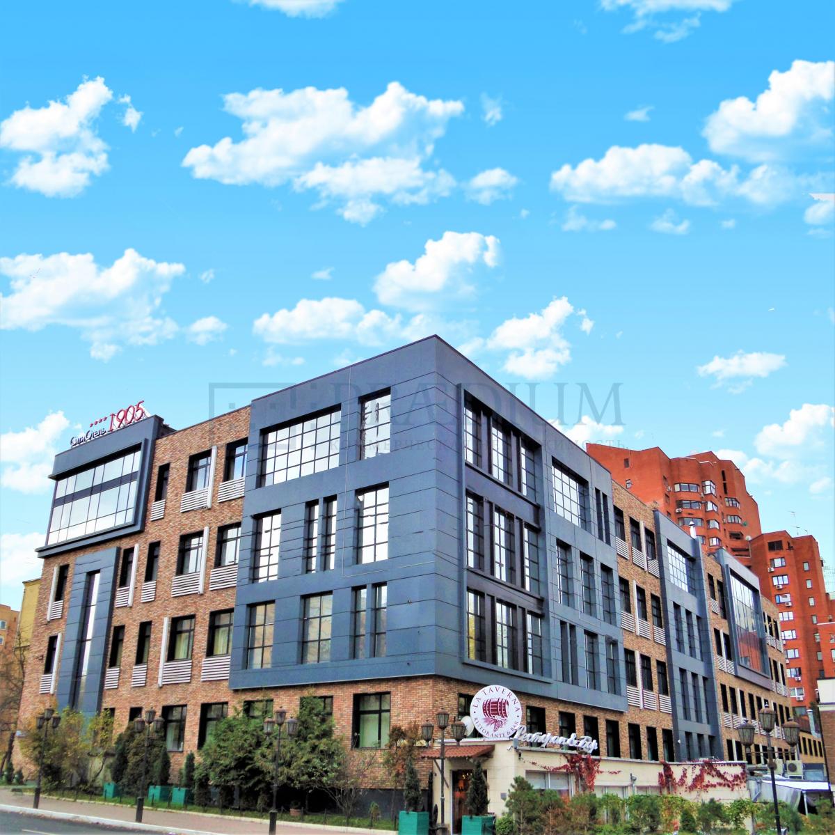 Продам торговое помещение в Москве, Шмитовский проезд, д 3 стр 1