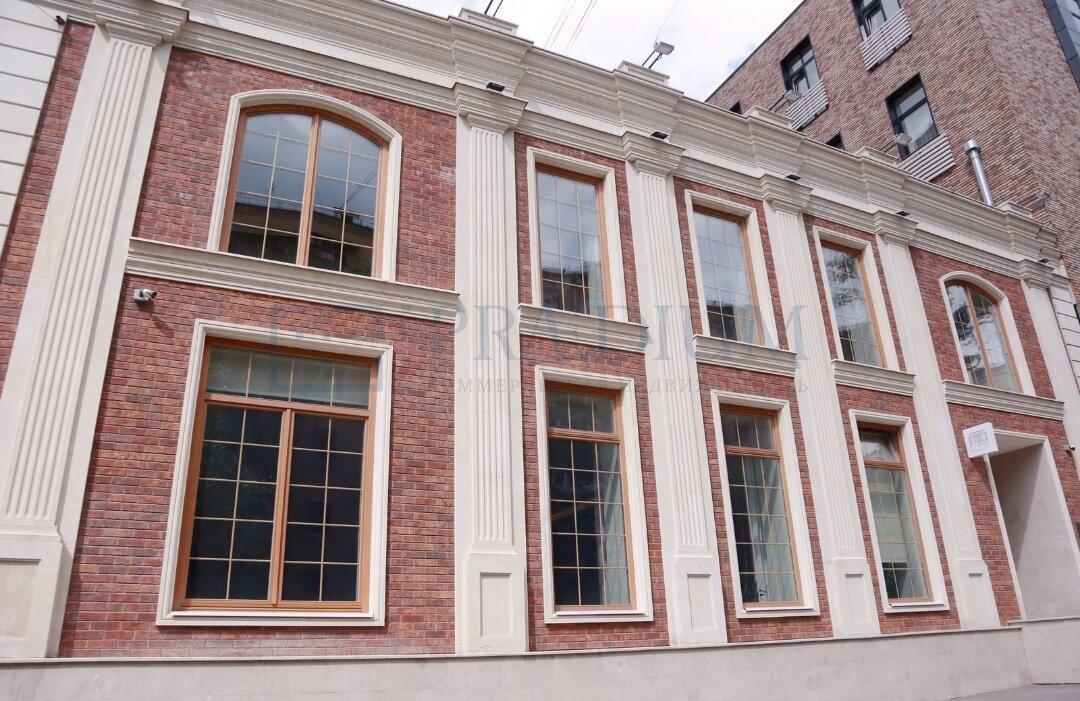 Продам торговое помещение в Москве, Шмитовский проезд, д 3 стр 1