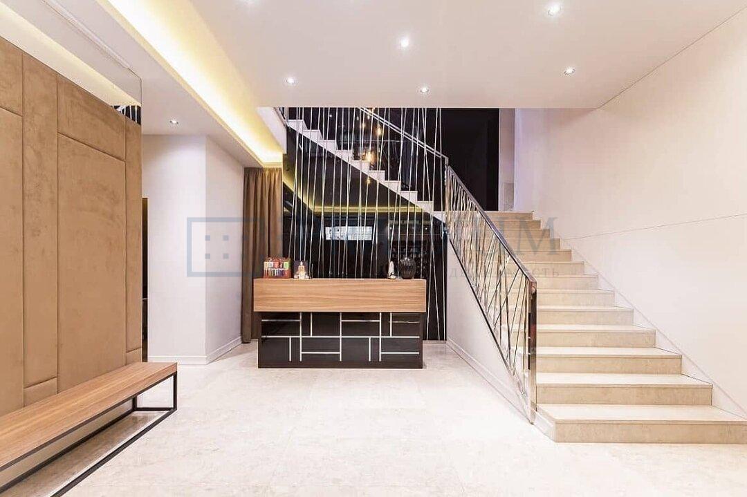 Продам торговое помещение в Москве, Шмитовский проезд, д 3 стр 1