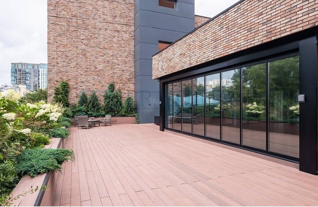 Продам торговое помещение в Москве, Шмитовский проезд, д 3 стр 1