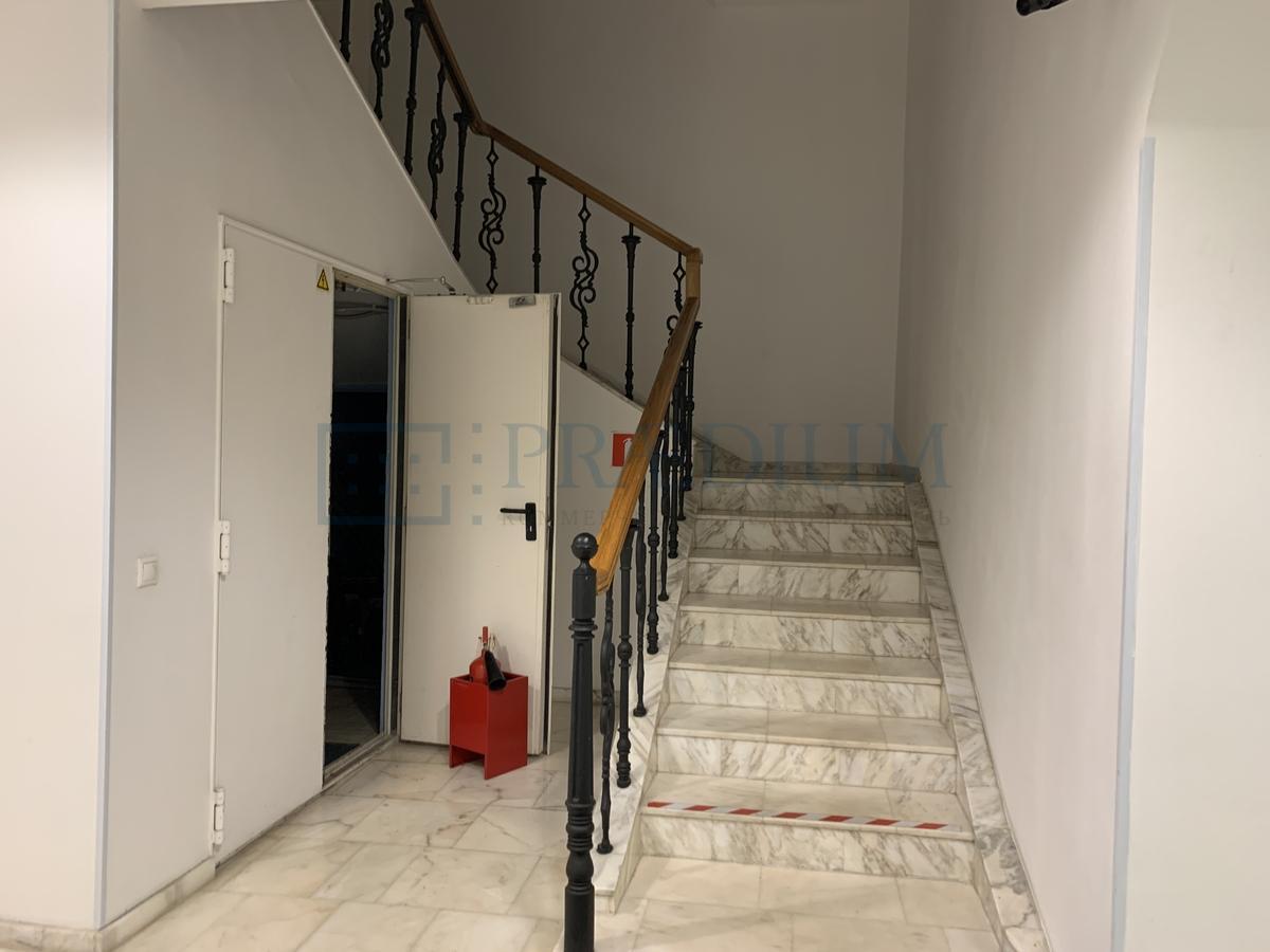 Продам офис в Москве, д 20 к 2