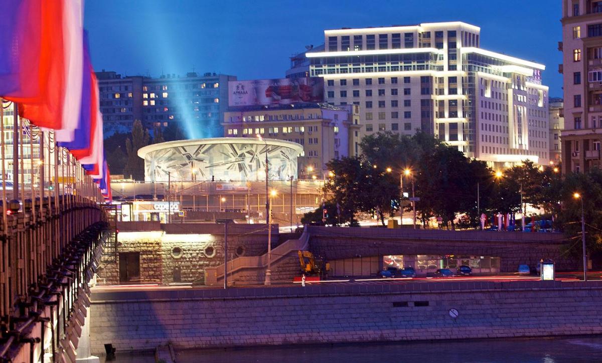 Продам торговое помещение в Москве, д 32