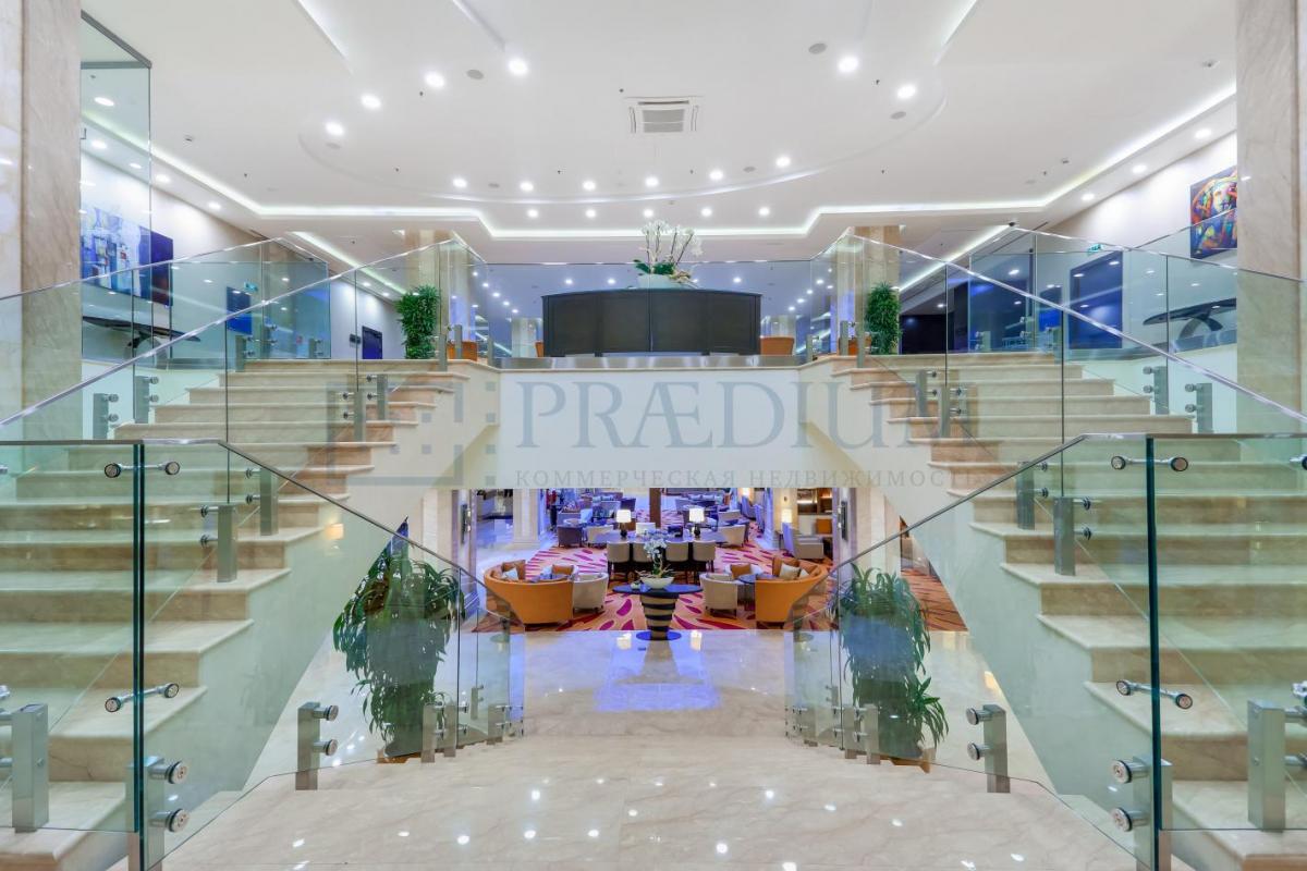 Продам торговое помещение в Москве, д 32