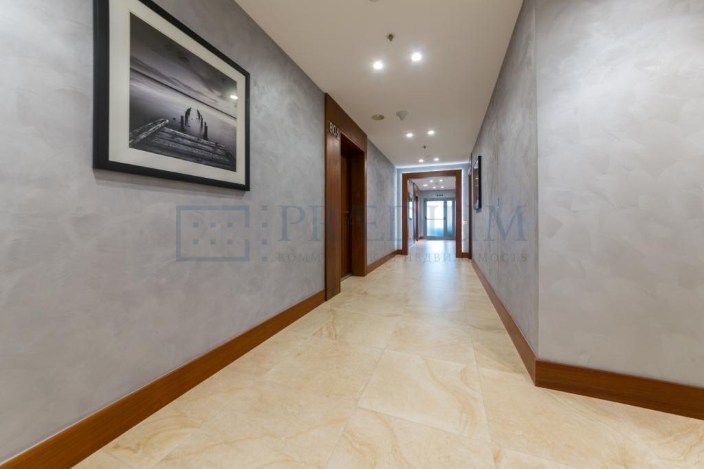 Продам торговое помещение в Москве, д 32