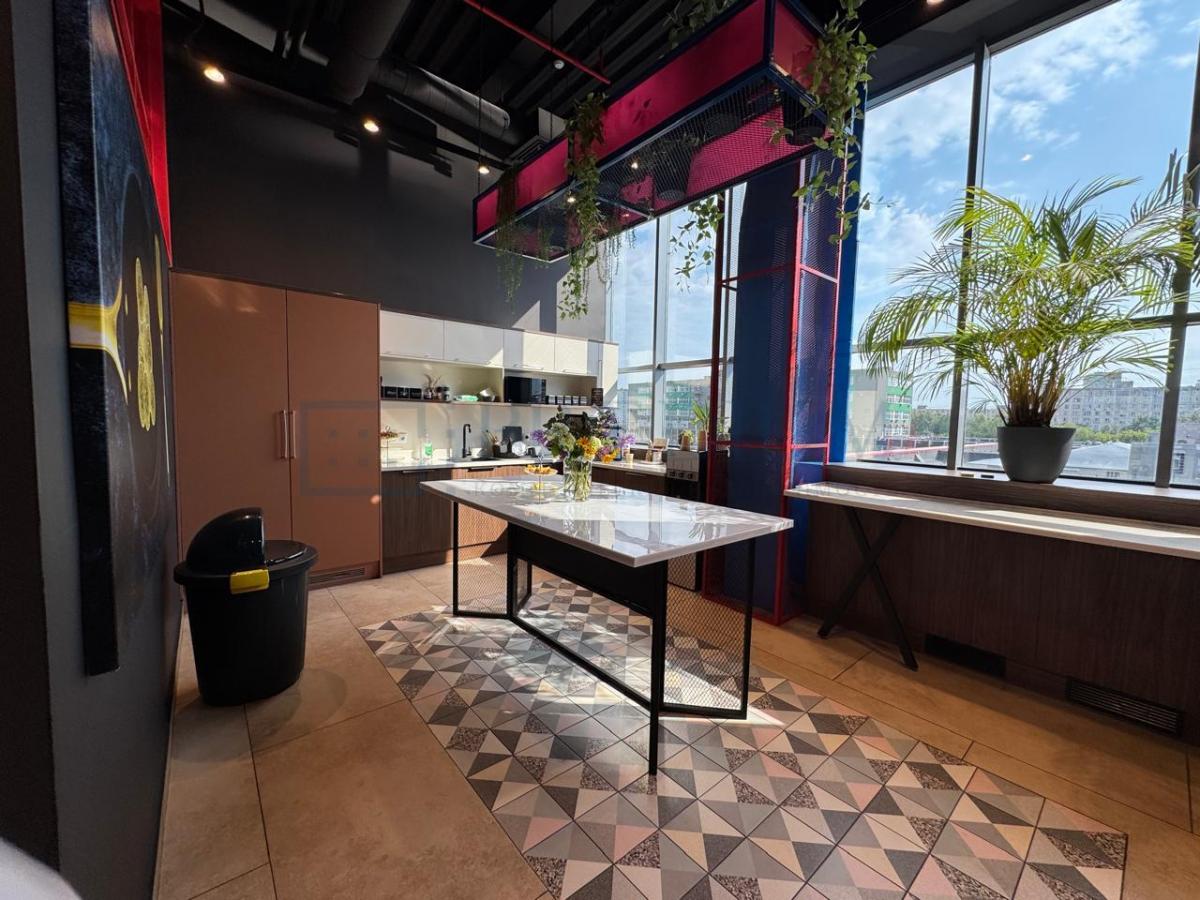 Продам офис в Москве, д 17