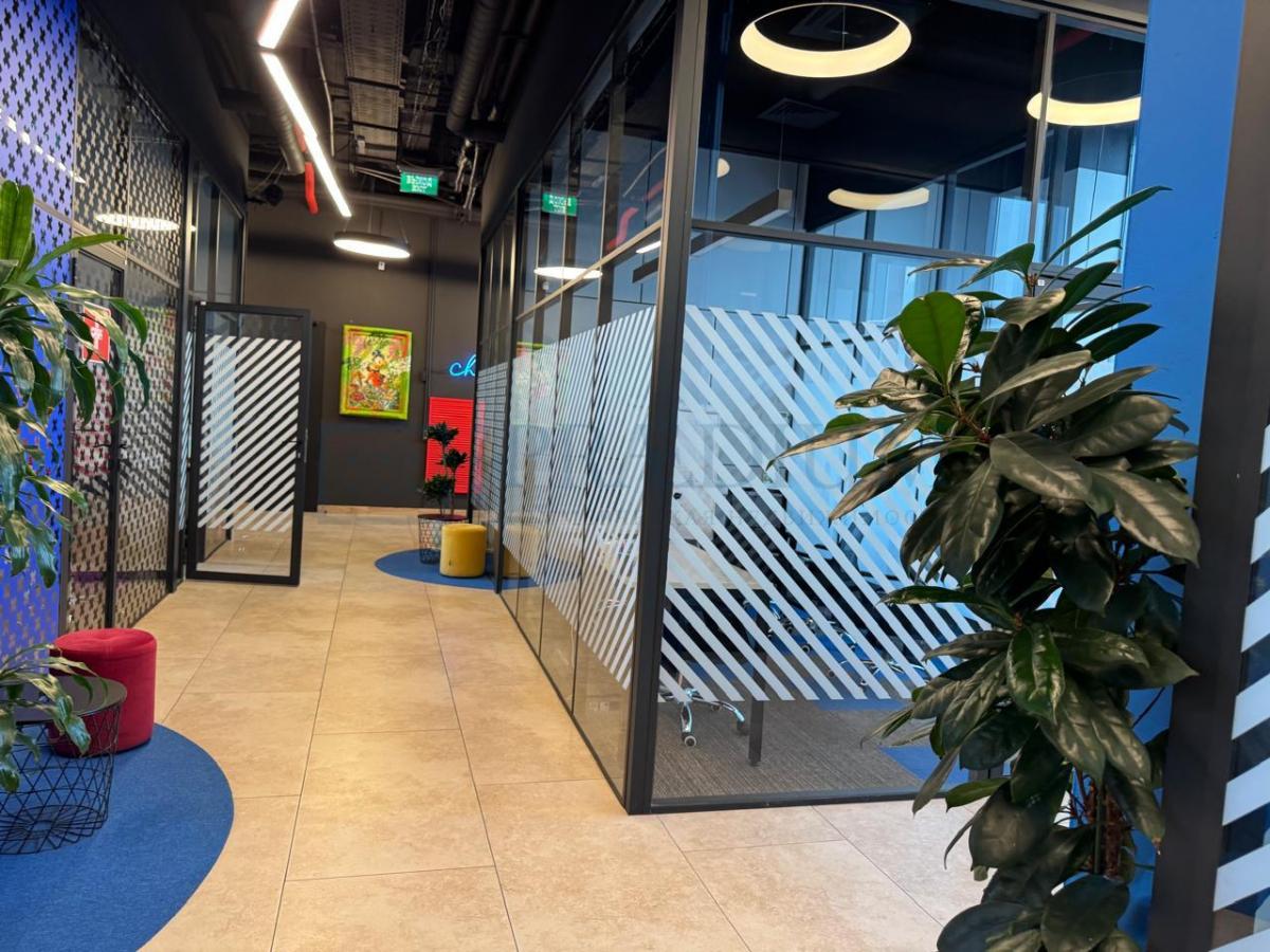 Продам офис в Москве, д 17