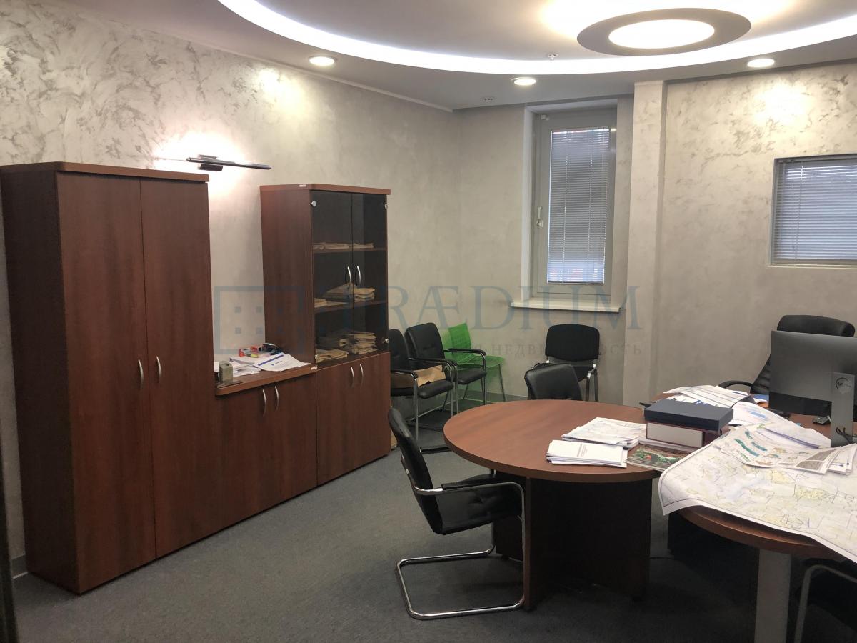 Продам офис в Москве, д 1А