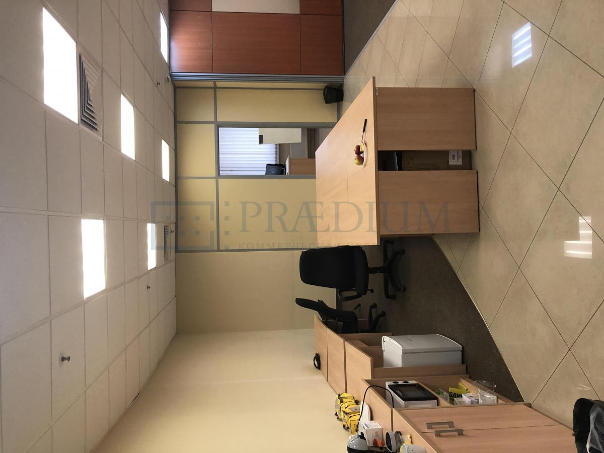 Продам офис в Москве, д 1А