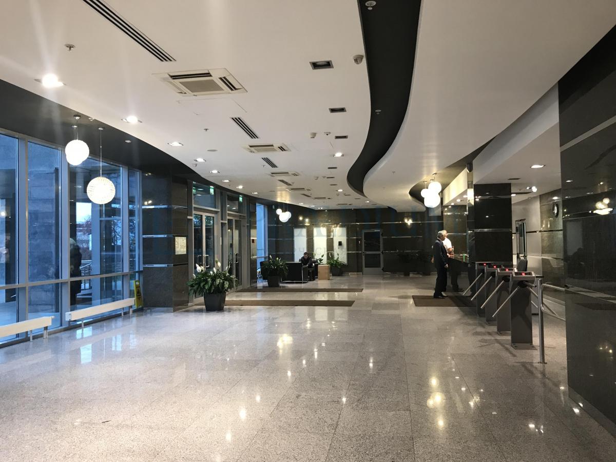 Сдается торговое помещение в Москве, д 8 к 1