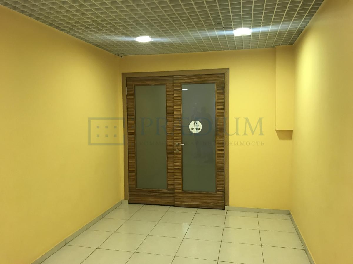 Сдается торговое помещение в Москве, д 8 к 1