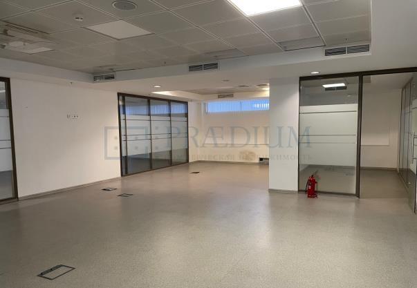 Сдается офис в Москве, д 8