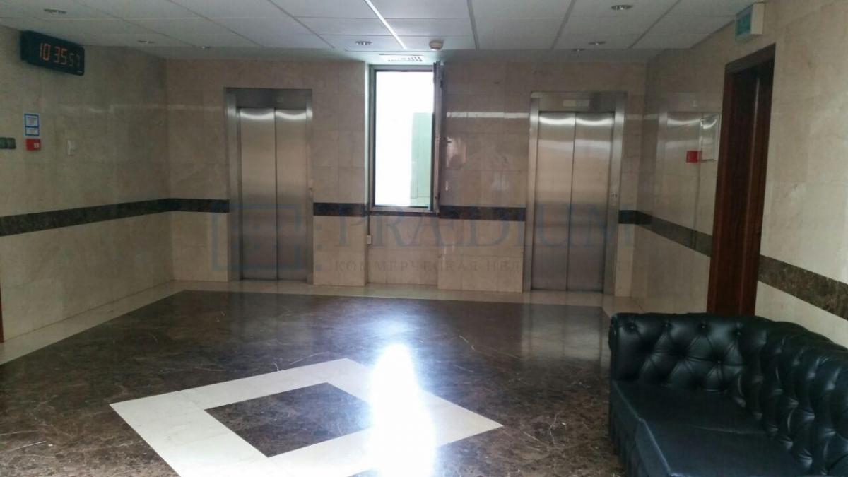 Продам офис в Москве, д 5 стр 1