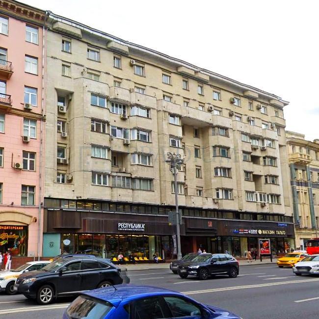 Продам торговое помещение в Москве, д 10