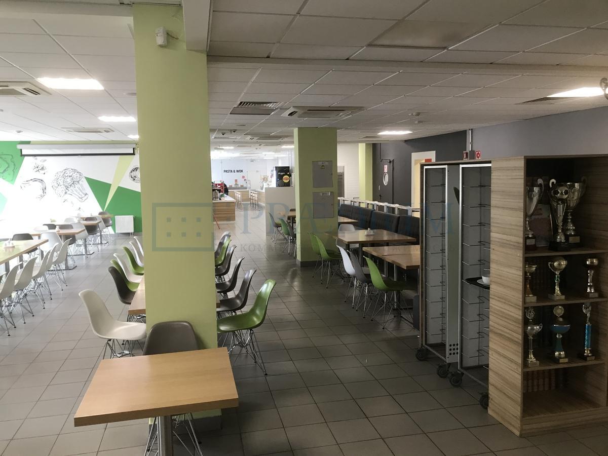 Сдается торговое помещение в Москве, д 14