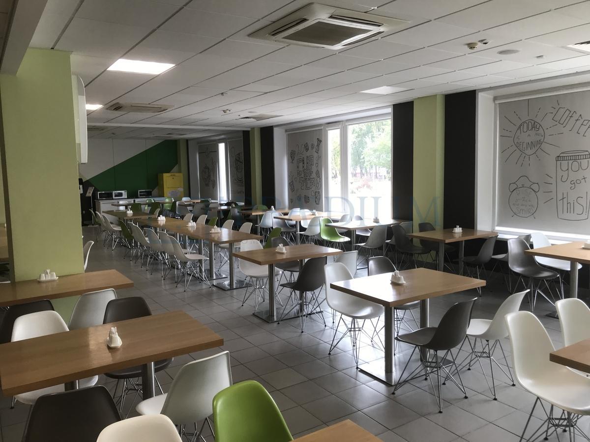 Сдается торговое помещение в Москве, д 14