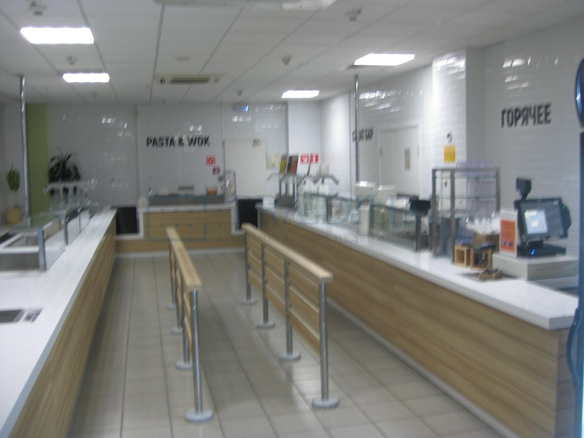 Сдается торговое помещение в Москве, д 14