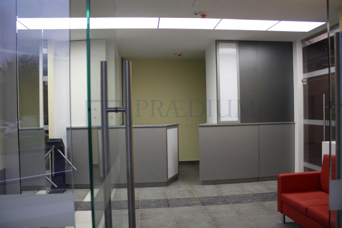 Сдается торговое помещение в Москве, д 14