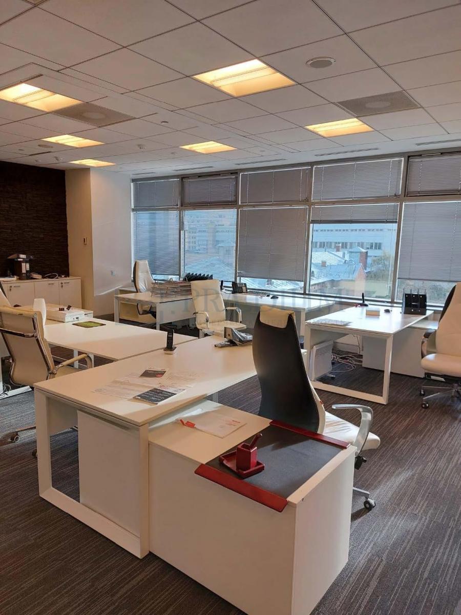 Сдается офис в Москве, д 6