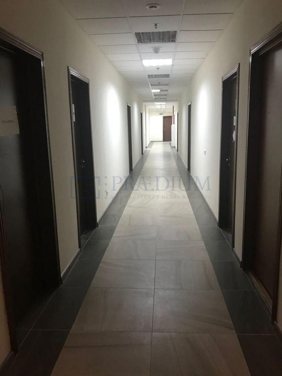 Продам торговое помещение в Москве, д 6А