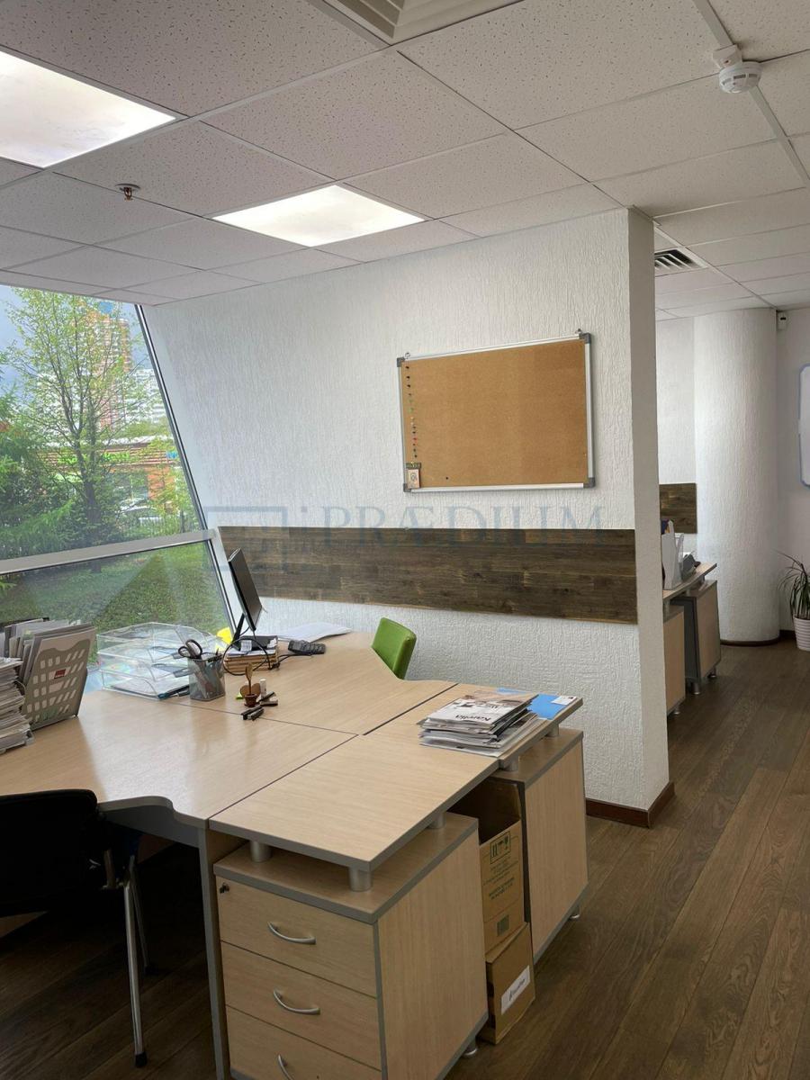 Сдается торговое помещение в Москве, д 111 к 1