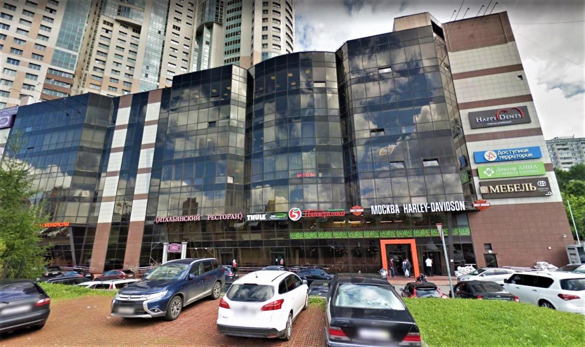 Продам торговое помещение в Москве, д 111 к 1